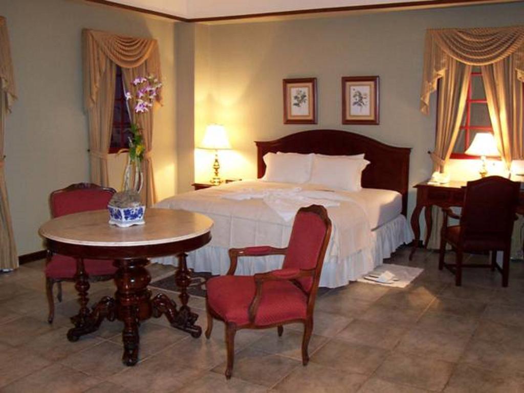 Deville Hotel Panamaváros Kültér fotó